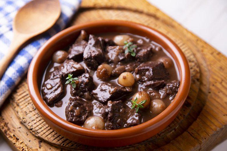 Carne de panela com cogumelo