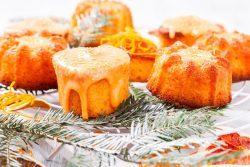 Bolinho de laranja e abacaxi