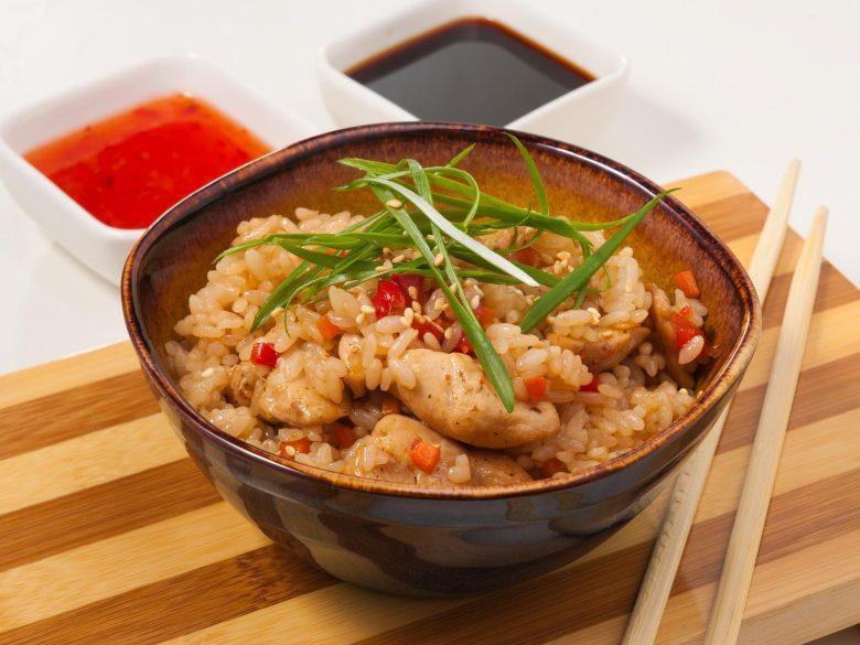 Arroz com frango picante