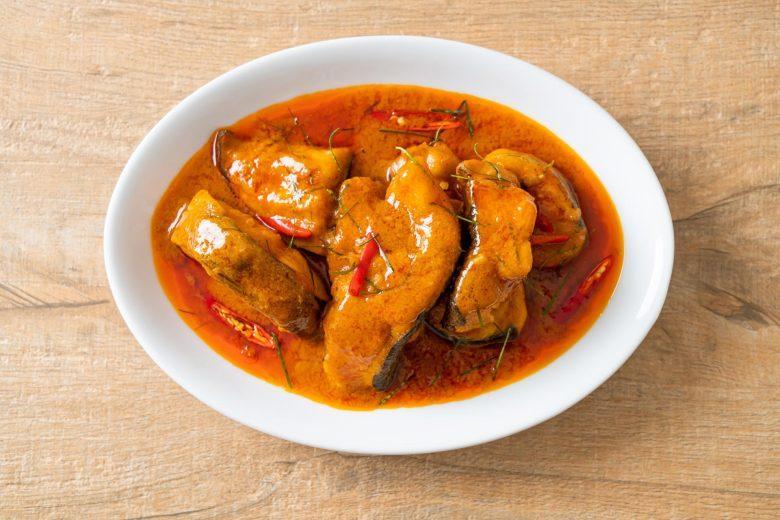 Peixe ao curry