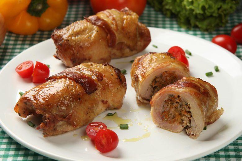 Frango recheado com bacon e espinafre