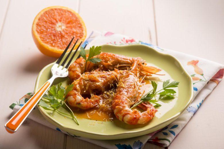 Camarão com tequila e laranja