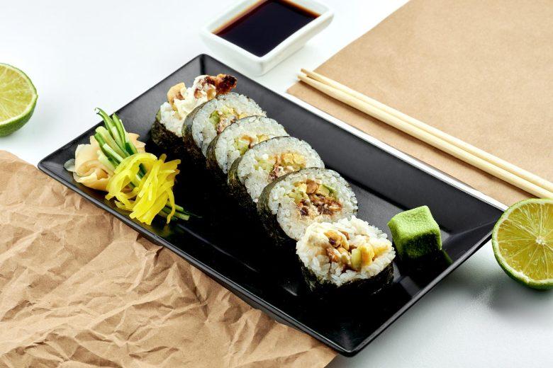 Futomaki de salmão frito