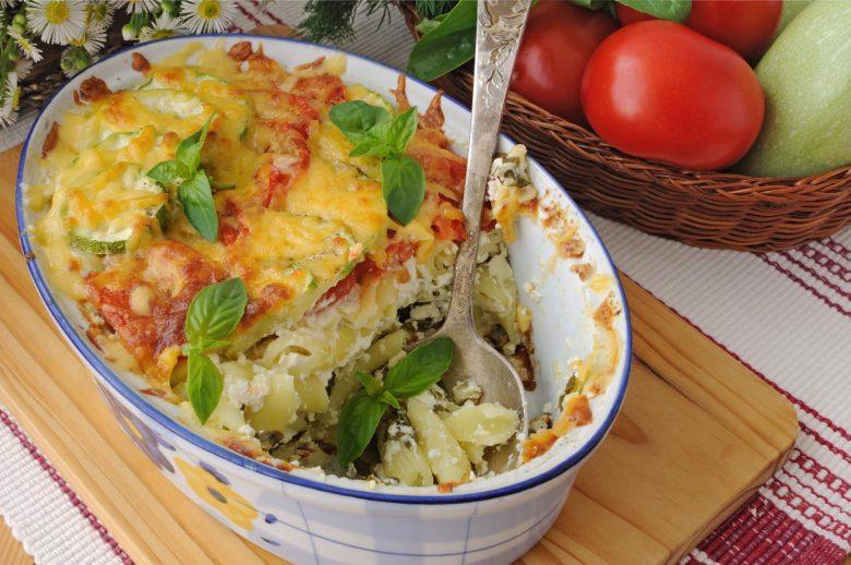 Macarrão com abobrinha e queijo