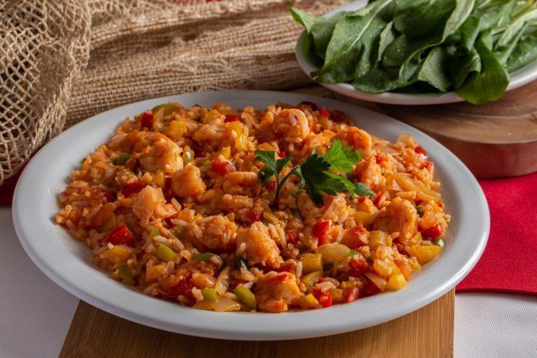 Risoto de camarão com rúcula