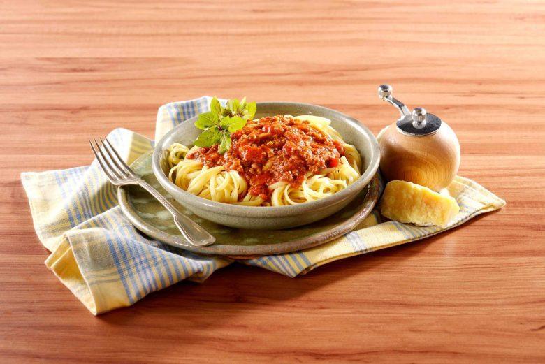 Macarrão à bolonhesa na pressão