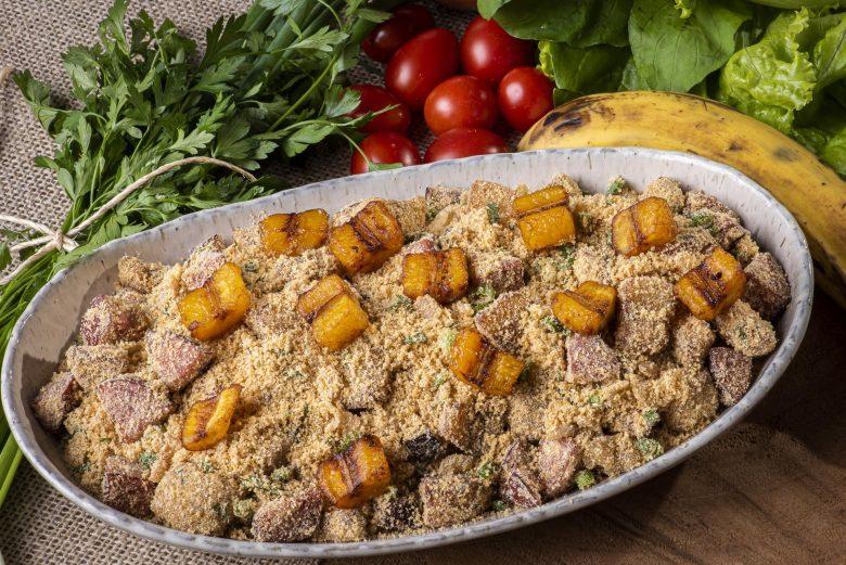 Farofa de banana com bacon