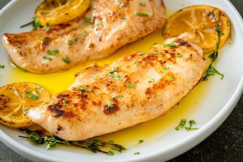 Frango com laranja e gergelim