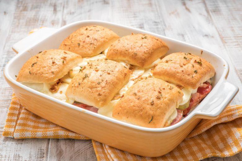 Sanduíche de salame ao forno