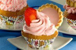 Cupcake de morango com marshmallow