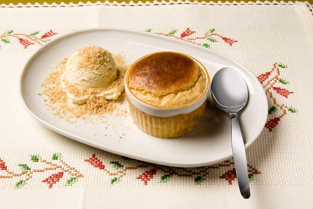 Souflê de doce de leite
