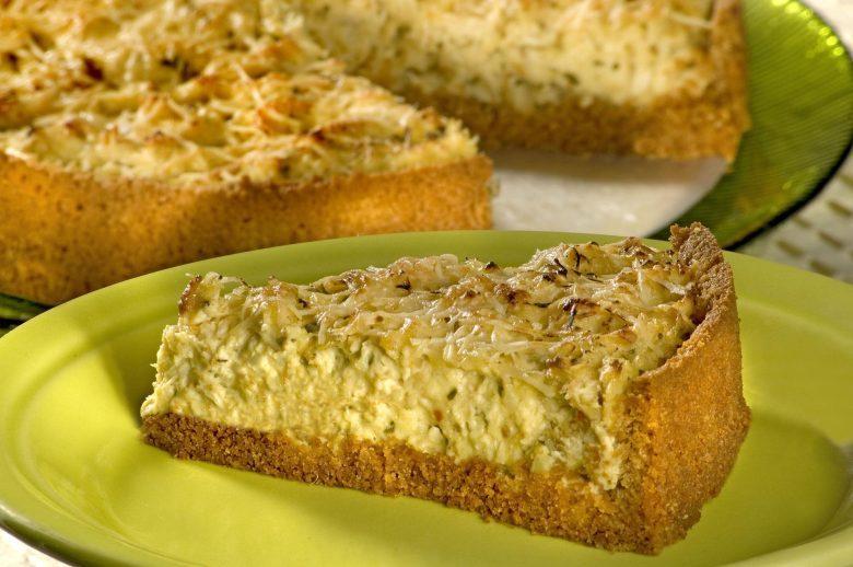 Torta de frango com creme de milho