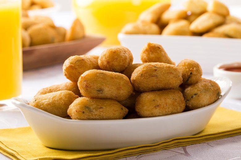 Bolinho saboroso de bacalhau