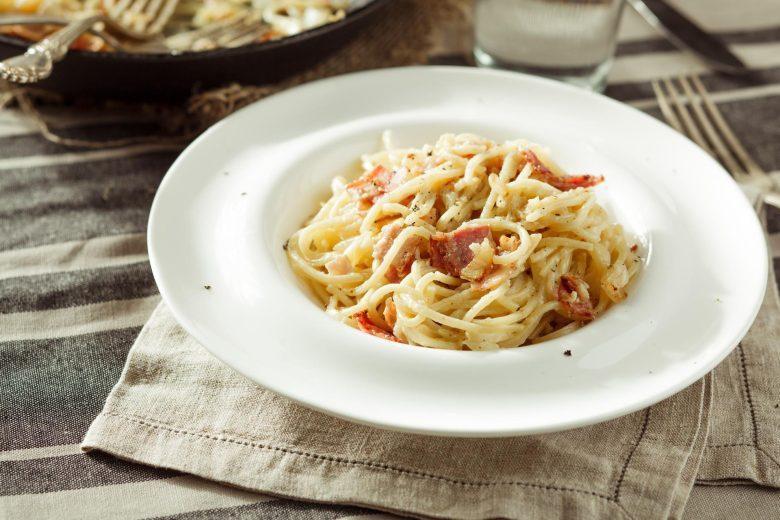 Macarrão à carbonara