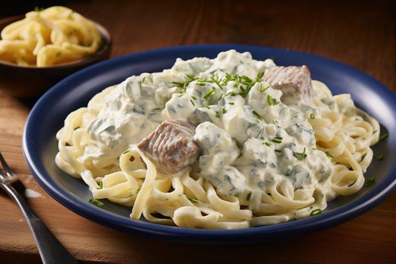 Espaguete com molho de gorgonzola