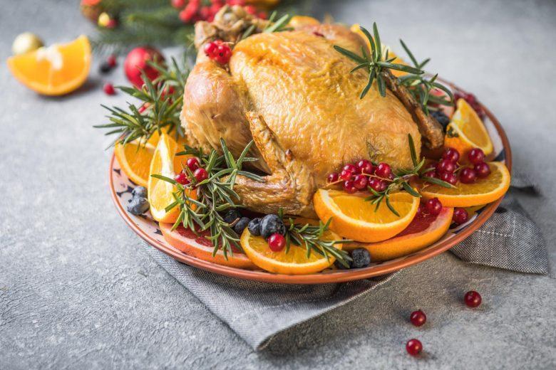 Frango na laranja com farofa de ricota