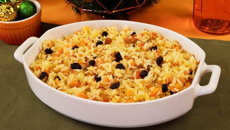 Arroz de natal na panela de pressão