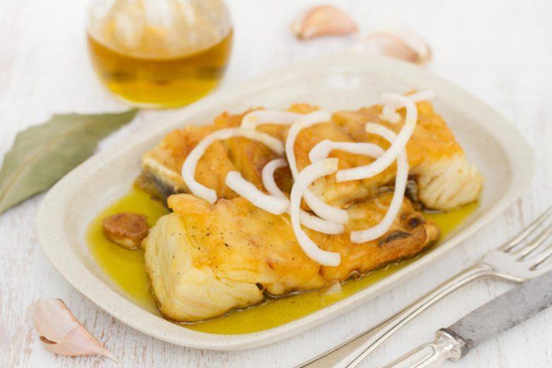 Bacalhau frito com cebola