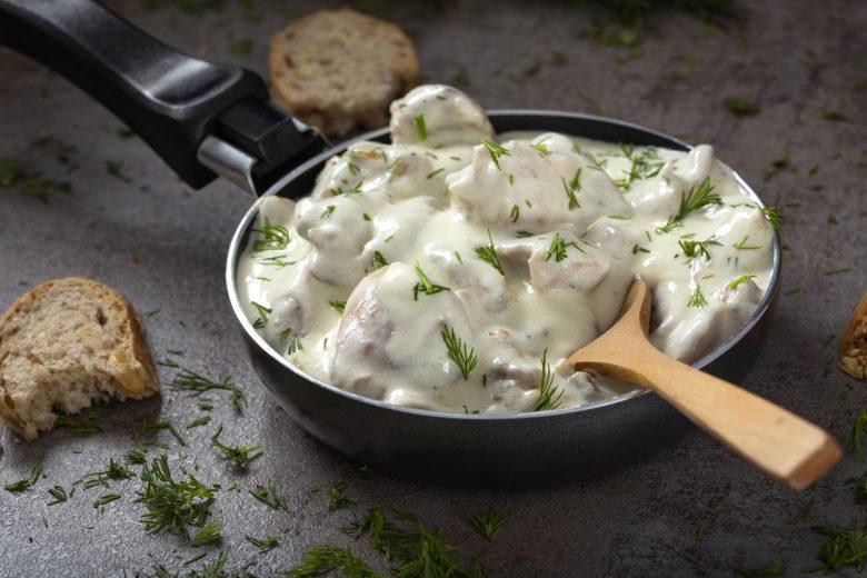 Frango com creme azedo