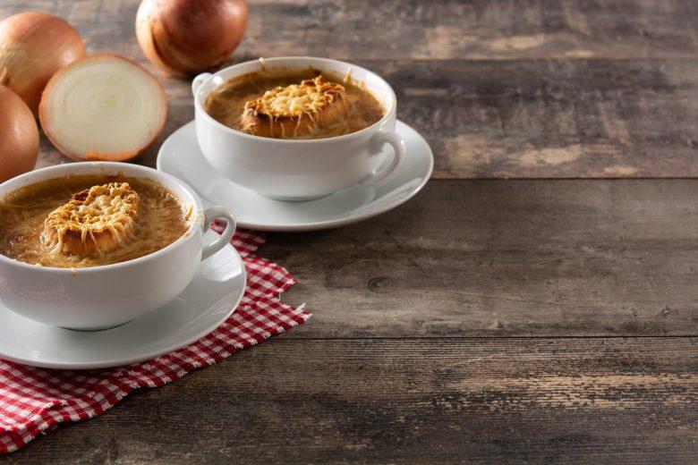 Sopa de cebola francesa