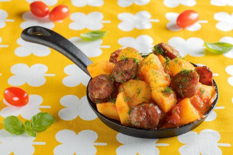 Linguiça dourada com batata