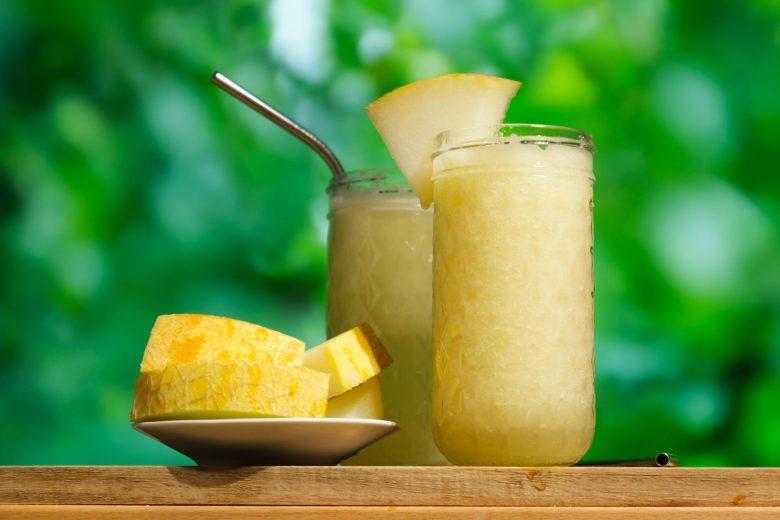 Suco de maçã, melão e gengibre