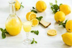 Licor caseiro de limão