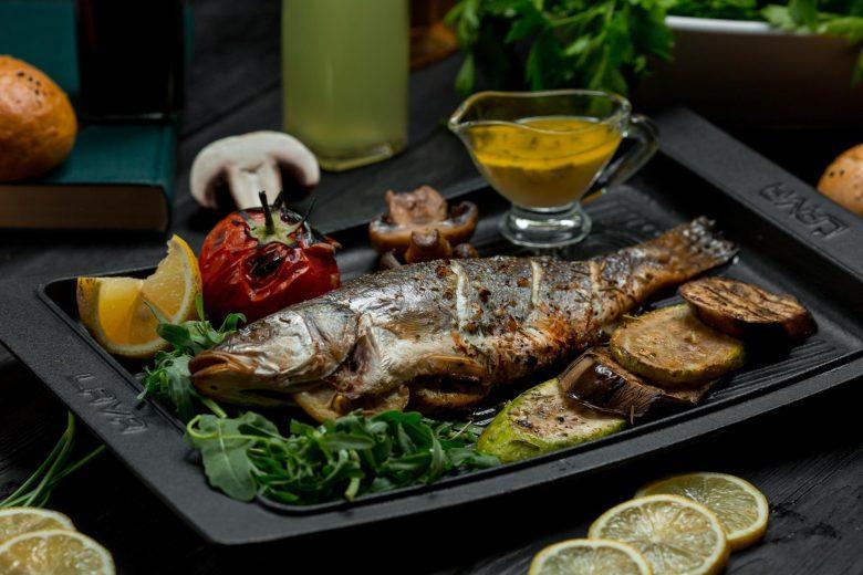 Corvina assada na brasa