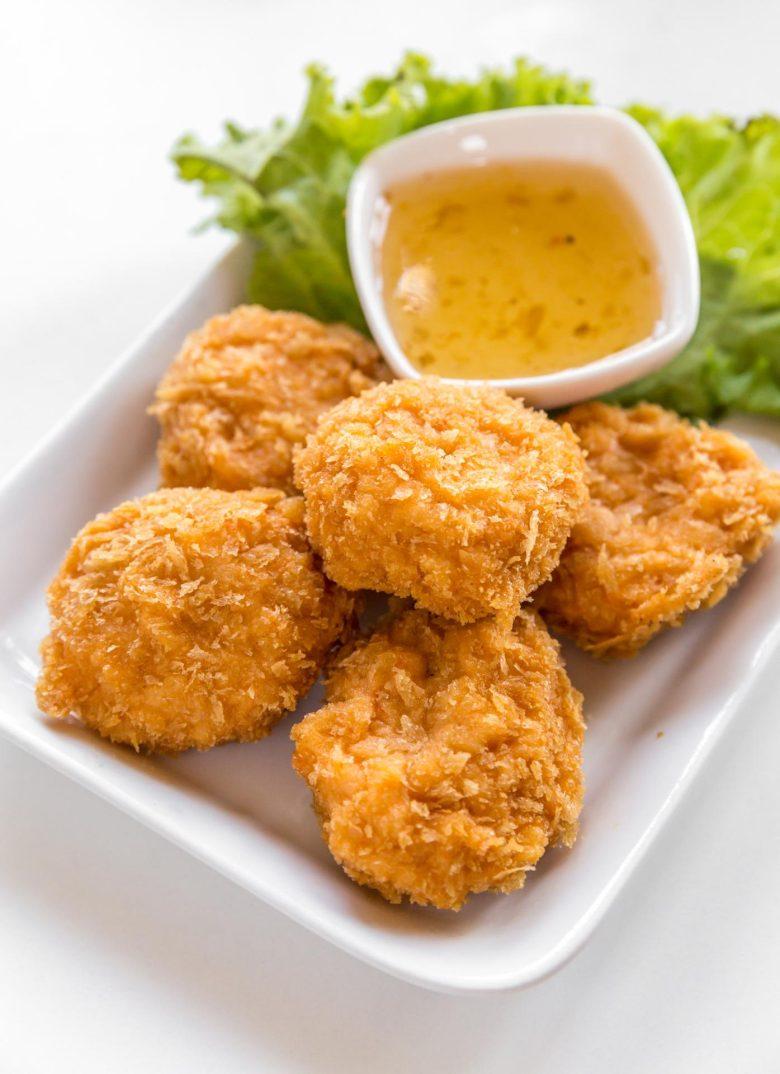 Bolinho de camarão com queijo