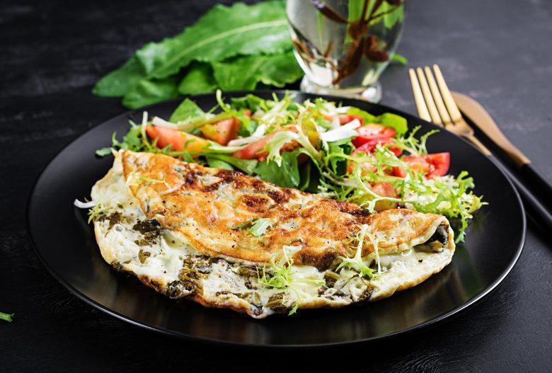 Omelete de ricota com escarola