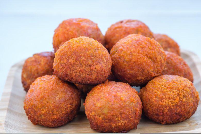 Bolinha picante de peixe e camarão