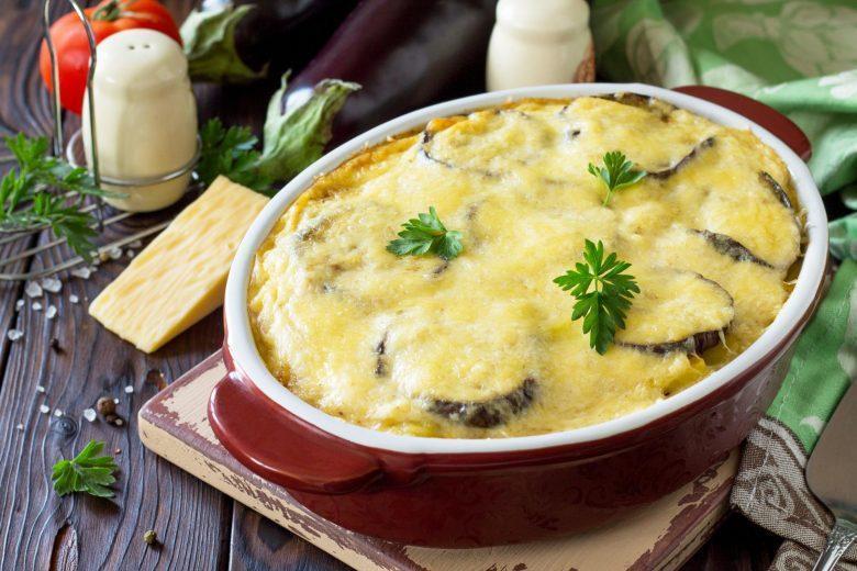 Berinjela gratinada aos quatro queijos