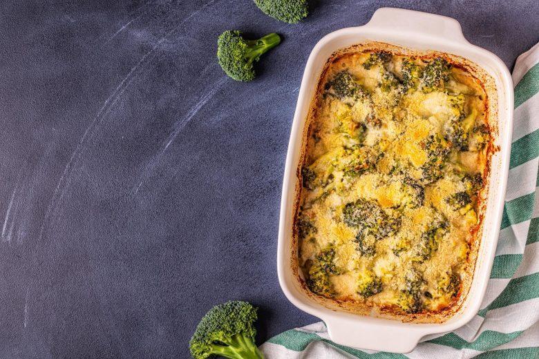 Brócolis gratinado com iogurte