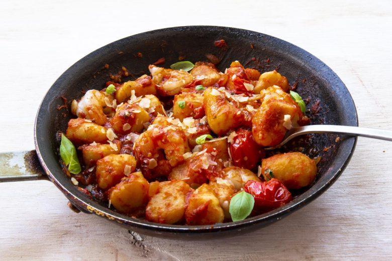 Nhoque com molho de tomate seco