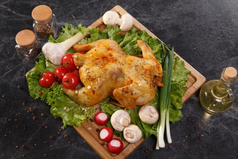 Frango assado recortado com ervas
