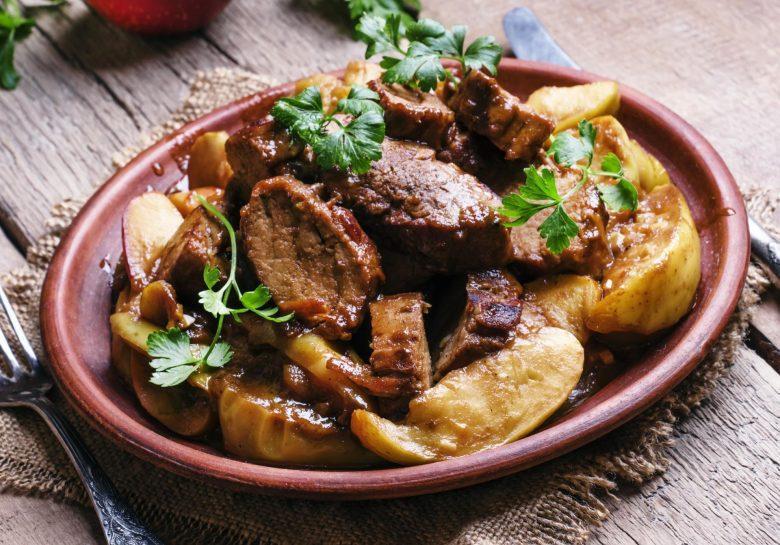 Ensopado de carne de porco