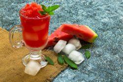 Suco de melão e melancia