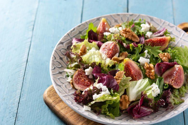 Salada verde com figo