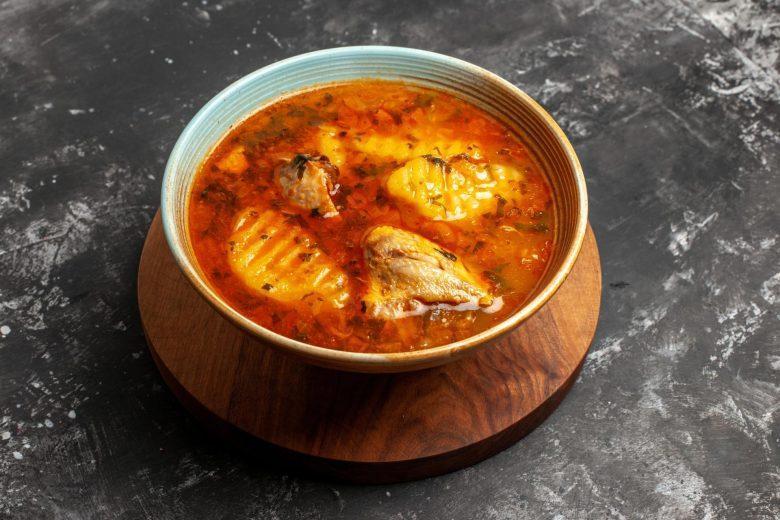 Caldo de tilápia