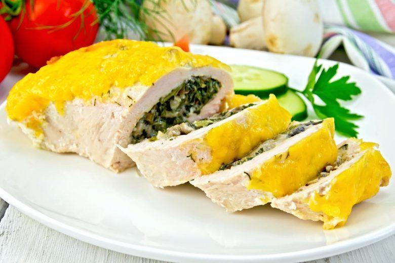 Frango recheado com brie e espinafre