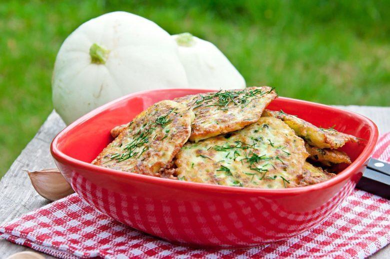 Panqueca de abobrinha e queijo