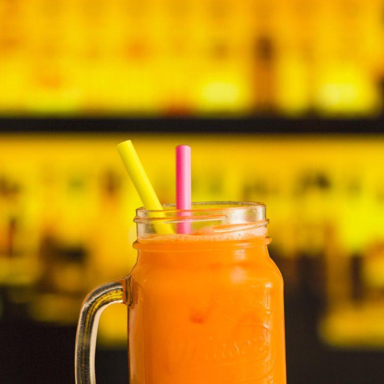 Suco coração alaranjado