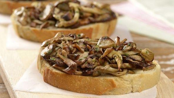 Bruschetta de cogumelo