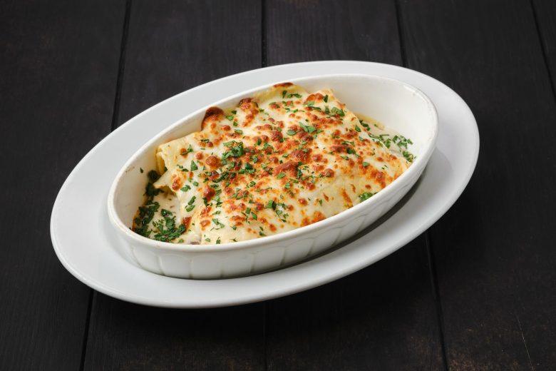 Lasanha de panqueca gratinada
