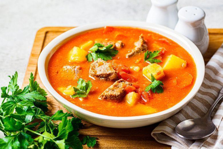 Sopa de batata com músculo