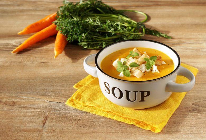 Sopa de cenoura com vinho branco
