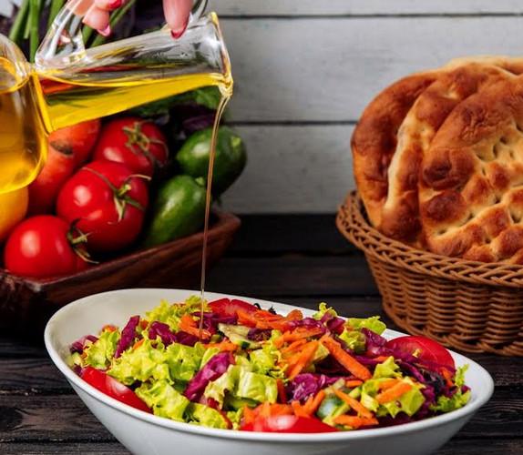 Molho de mostarda, laranja e mel
