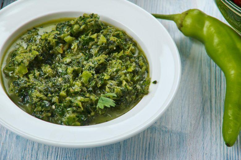 Molho de salsa verde de coentro