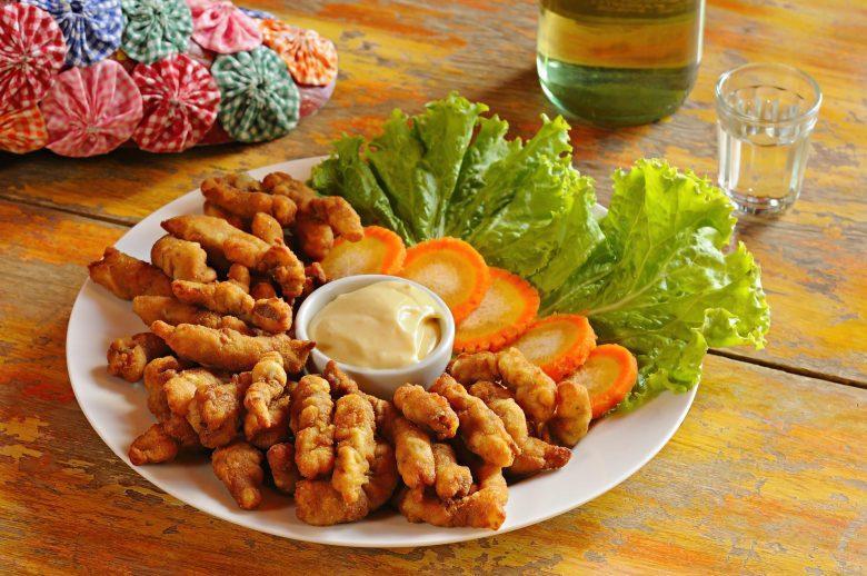Tiras de peixe ao molho tártaro