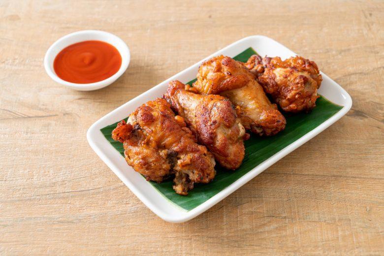 Coxa de frango grelhada com molho de romã